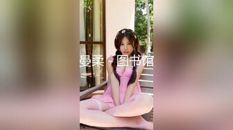 [MP4/ 893M] 名模身材，高颜值女友黑丝开档大秀身材各种诱惑给男友含大屌女上位操逼