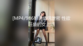 【自整理】金发萝莉少女忍不住在床上自慰，她的白虎馒头小蜜穴不停的往外流骚水！【166V】 (52)