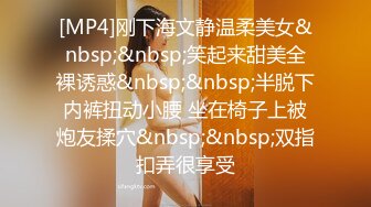 大一女生的巨奶让人无法自拔啊(此女可约，手机约炮：681h.top