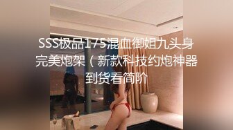 两个黑鬼玩弄熟女少妇，大粗鸡巴连菊花都干了，前后抽插口交大大鸡巴，各种体位爆草蹂躏，精彩又刺激别错过