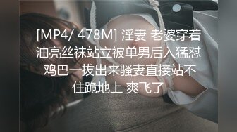 无套爆草极品美女，表情和叫声都堪称一流，不看后悔，更多真人直播佳威